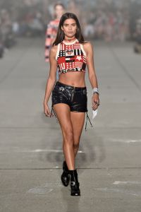 Tommy Hilfiger RTW Spring 2017