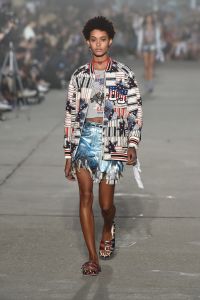 Tommy Hilfiger RTW Spring 2017