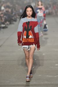Tommy Hilfiger RTW Spring 2017