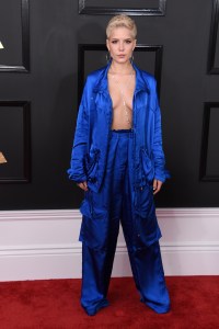 Halsey in Christian Wijnants Grammy Awards Fashion 2017