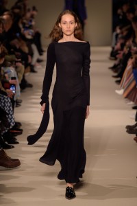 Victoria Beckham RTW Fall 2017