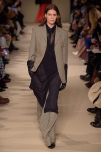 Victoria Beckham RTW Fall 2017