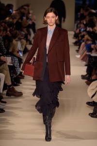 Victoria Beckham RTW Fall 2017