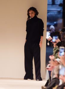 Victoria Beckham RTW Fall 2017