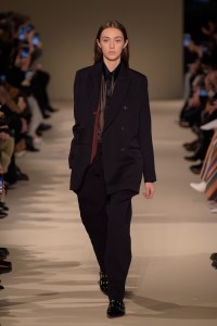 Victoria Beckham RTW Fall 2017