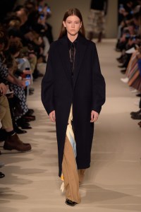 Victoria Beckham RTW Fall 2017