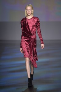 Vivienne Tam RTW Fall 2017