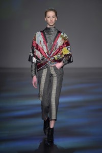 Vivienne Tam RTW Fall 2017