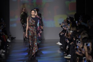 Vivienne Tam RTW Fall 2017