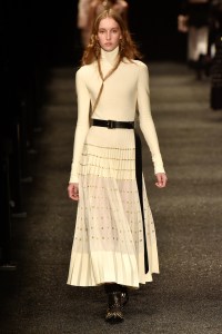 Alexander McQueen RTW Fall 2017