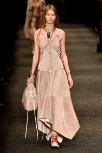 Alexander McQueen RTW Fall 2017