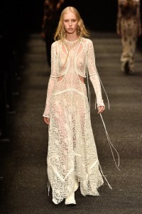 Alexander McQueen RTW Fall 2017