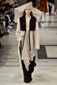 Ann Demeulemeester RTW Fall 2017