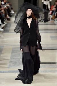 Ann Demeulemeester RTW Fall 2017