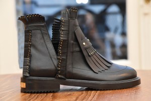 Aperlai Accessories Fall 2017