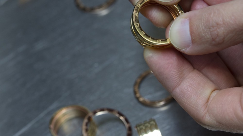 High Jewelry making of. Bulgari. Valenza . Italy. 11/2016 © david atlan