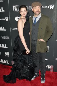 Anne Hathaway and Jason Sudeikis