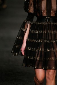 Details at Alexander Mcqueen RTW Fall 2017