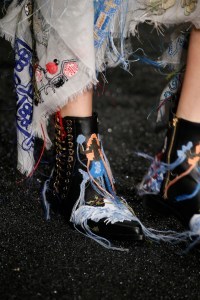 Details at Alexander Mcqueen RTW Fall 2017