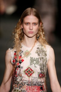 Details at Alexander Mcqueen RTW Fall 2017