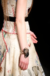 Details at Alexander Mcqueen RTW Fall 2017