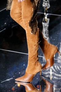 Details at Balmain RTW Fall 2017
