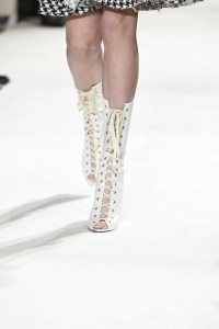 Details at Giambattista Valli RTW Fall 2017