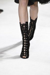 Details at Giambattista Valli RTW Fall 2017