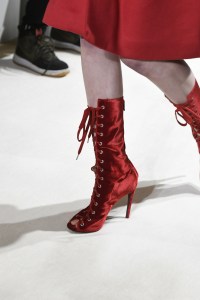 Details at Giambattista Valli RTW Fall 2017