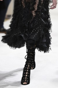 Details at Giambattista Valli RTW Fall 2017