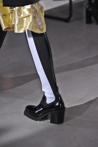 Details at Louis Vuitton RTW Fall 2017