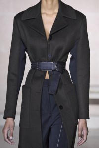 Details at Louis Vuitton RTW Fall 2017
