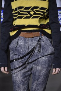 Details at Louis Vuitton RTW Fall 2017
