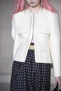 Details at Louis Vuitton RTW Fall 2017