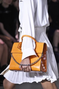 Details at Louis Vuitton RTW Fall 2017