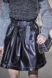 Details at Louis Vuitton RTW Fall 2017