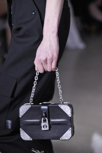 Details at Louis Vuitton RTW Fall 2017