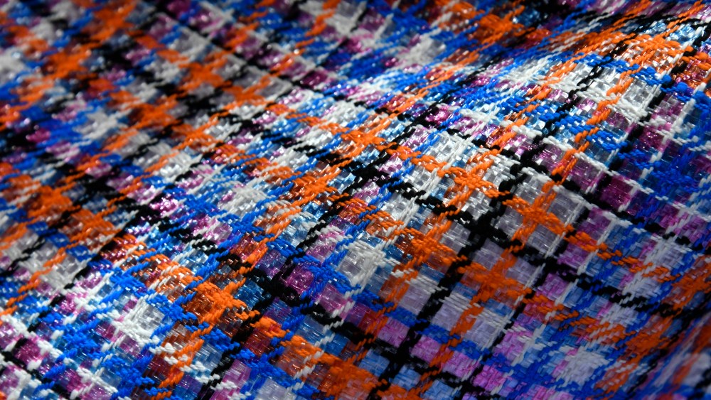 A cotton-polyester checked woven by Bonotto.