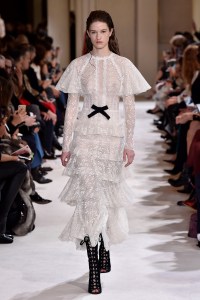 Giambattista Valli RTW Fall 2017