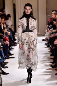 Giambattista Valli RTW Fall 2017