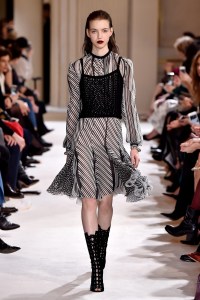 Giambattista Valli RTW Fall 2017