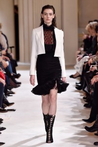 Giambattista Valli RTW Fall 2017