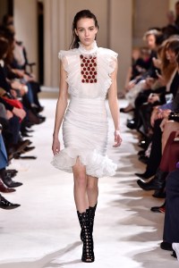 Giambattista Valli RTW Fall 2017