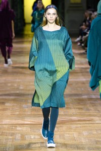 Issey Miyake RTW Fall 2017