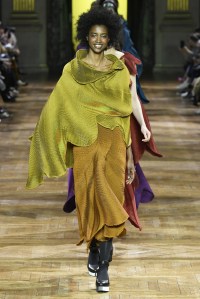 Issey Miyake RTW Fall 2017