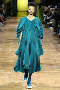 Issey Miyake RTW Fall 2017