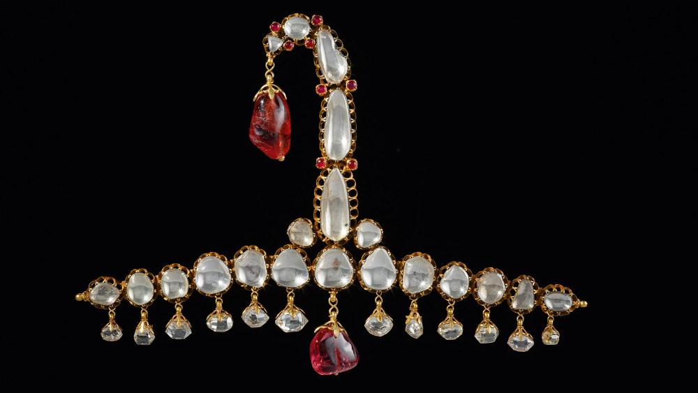Turban ornament combining a vintage Indian ornament from around 1900 with a Cartier clip from 2012.