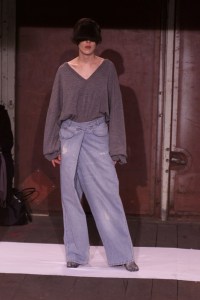 A look from Martin Margiela Fall 2000 collection