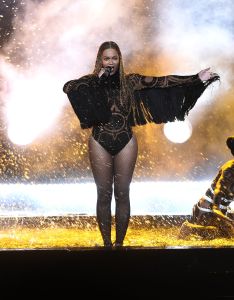 Beyonce performing at the BET Awards in 2016