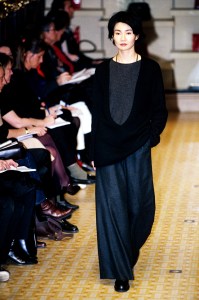 A look from Hermès designed by Martin Margiela, 1998